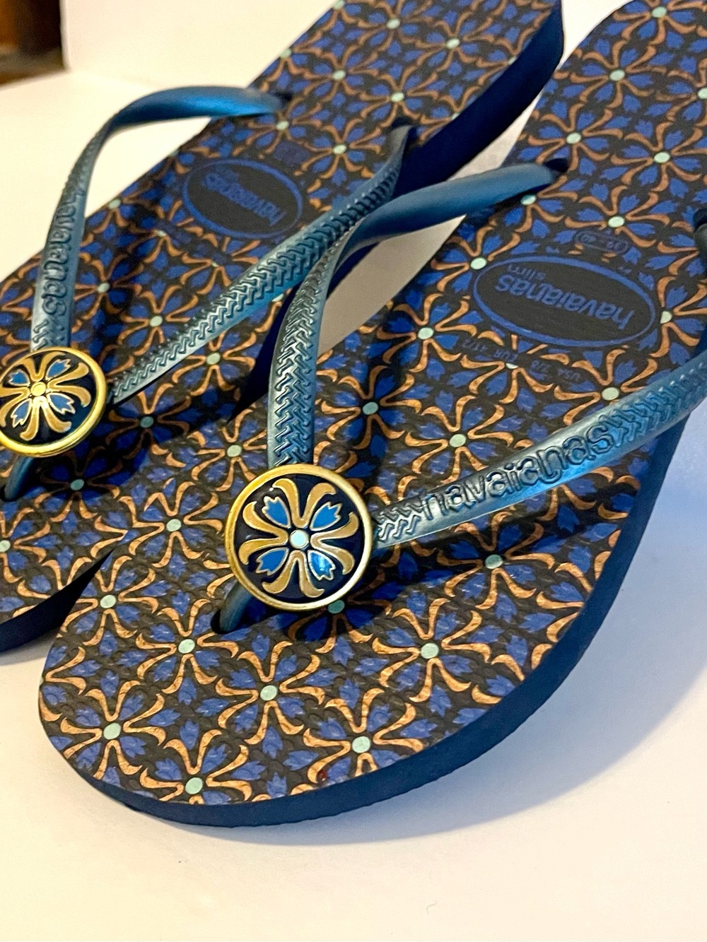 Havaianas Women's Navy Blue Patterned Flip Flops with Gold Accents